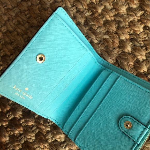 New w Tag: Kate Spade Cameron Street Adalyn Wallet. - Picture 6 of 13